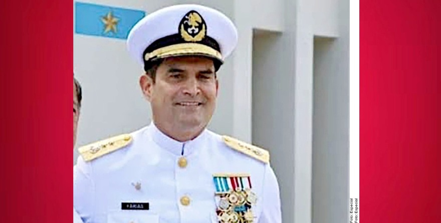 QUIERE SEGUIR EN LA MARINA VICEALMIRANTE HUACHICOLERO