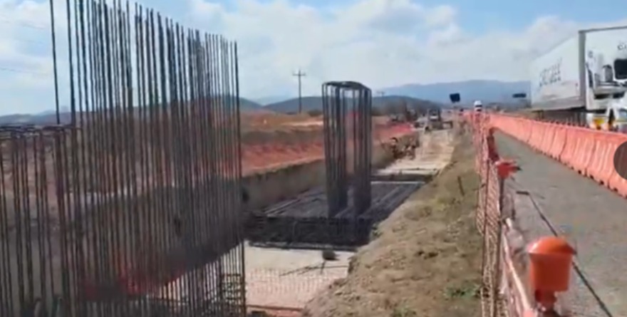 Avanza autopista a Matehuala