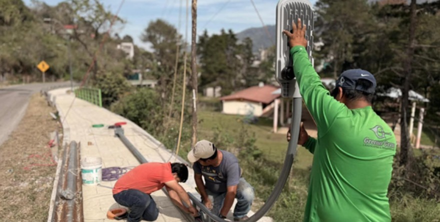 Registra avance obra en Xilitla