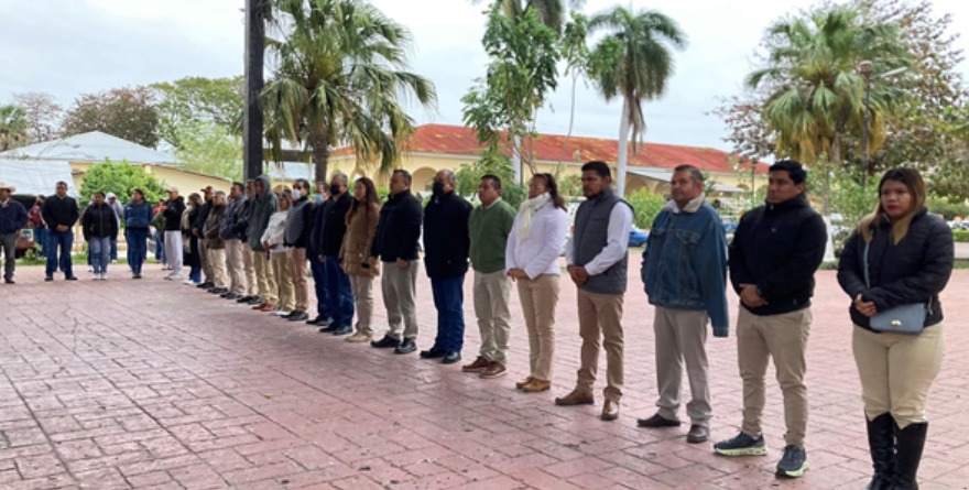 Honores refuerzan compromiso cívico
