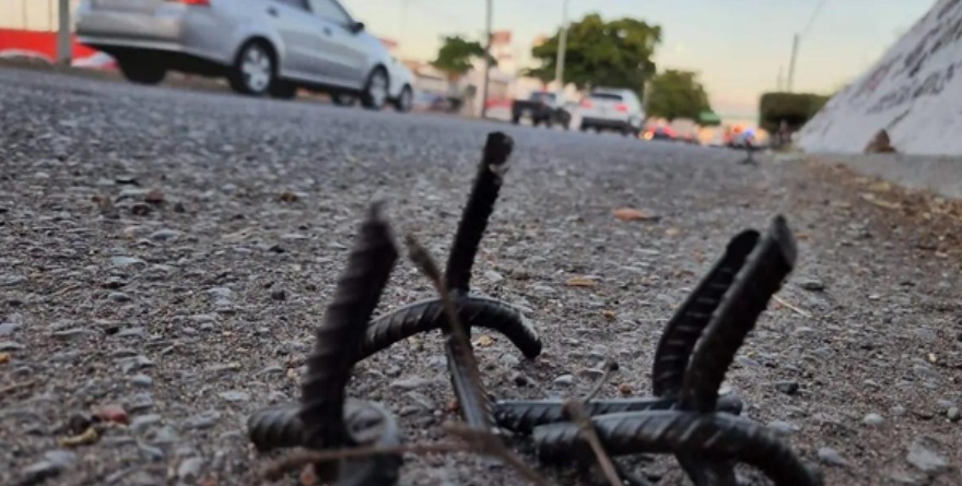 Ponchallantas a la 57; el terror del asfalto