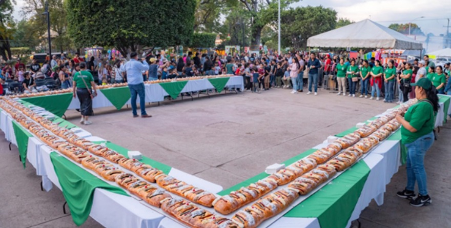 Rosca gigante reúne a Ciudad Fernández