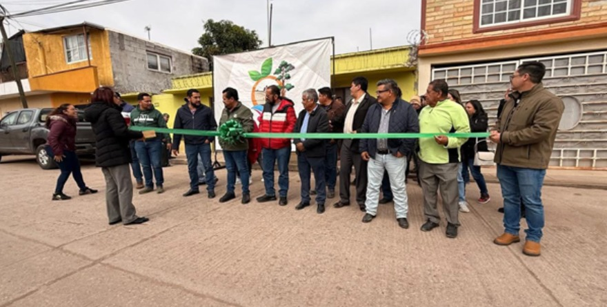 Renuevan tubería de agua