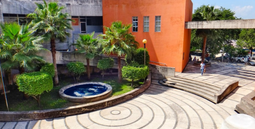 Obras inconclusas sacuden a UASLP
