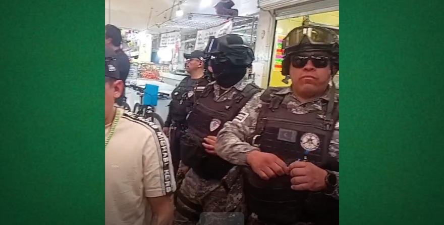 Policías interrumpen festejo del mercado
