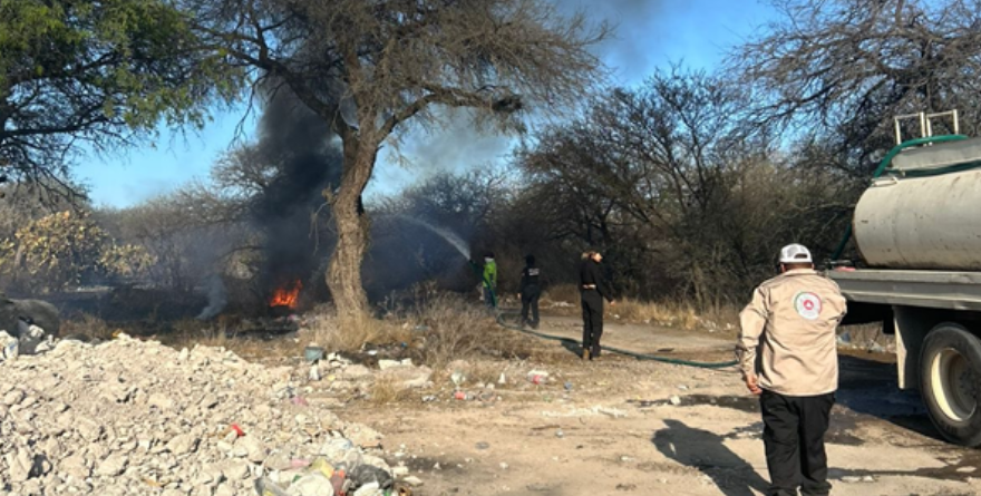 Moviliza incendio en Villa de Hidalgo