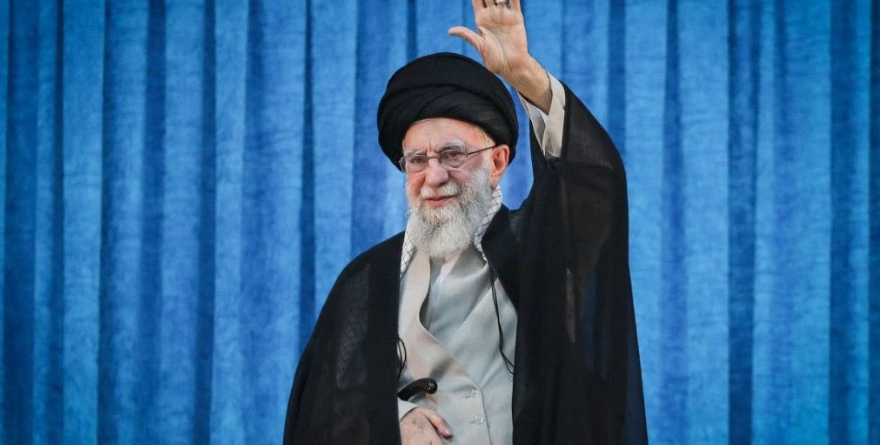 EL AYATOLÁ ALÍ JAMENEI, 37 AÑOS DE PODER AUTORITARIO