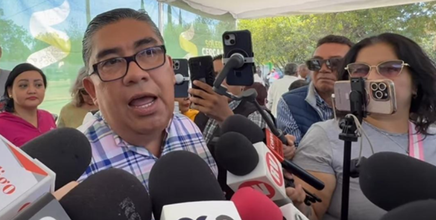 Navarro anuncia salida del Interapas