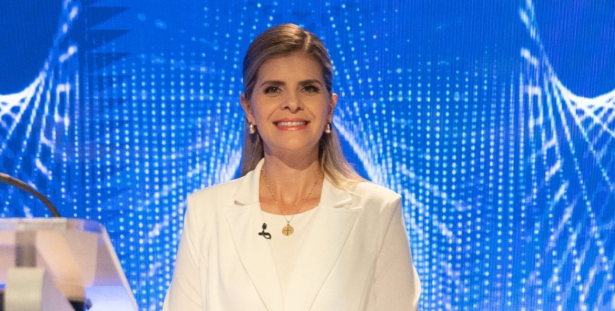 PUNTEA ADMIRADORA DE BUKELE EN ELECCIÓN DE COSTA RICA