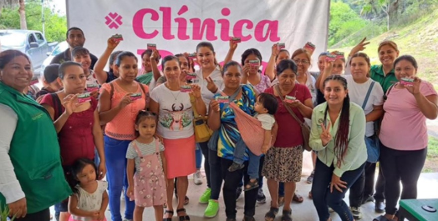 Atienden a 165 millas Clínicas Rosa