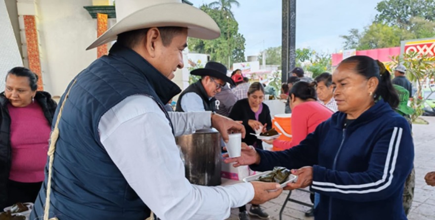 Tamuín cumple con tamaliza y tradición