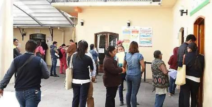 ​Familias cumplen con el registro escolar