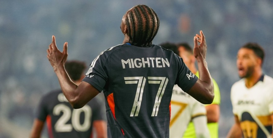 PUMAS TERMINA GOLEADO EN SAN DIEGO