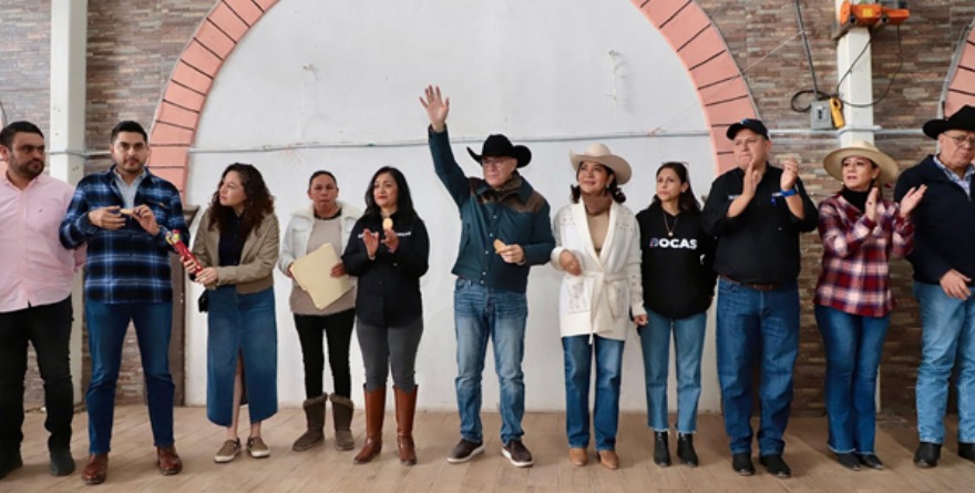 Oportunismo político en entrega de despensas