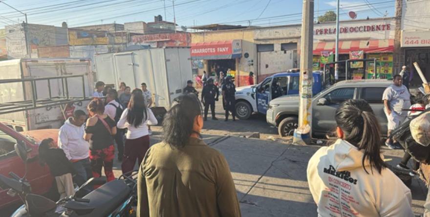 Policía pone fin a baile en República