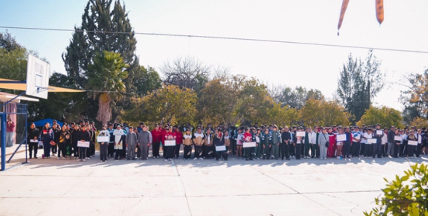 44 años formando campeones