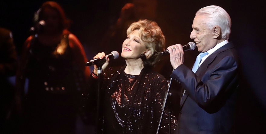 CELEBRAN ANGÉLICA MARÍA Y ENRIQUE GUZMÁN EL AMOR Y LA MÚSICA