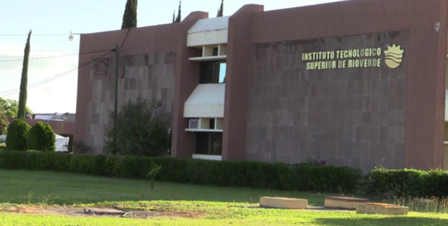 Examen fiscal a los planteles