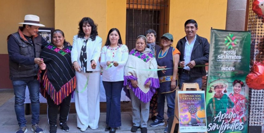 Exhiben su riqueza cultural en la capital