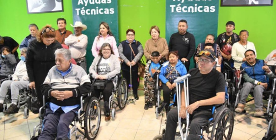 Entrega Dif municipal apoyos funcionales