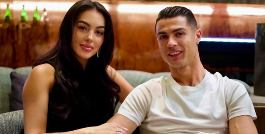 Cristiano Ronaldo pasa del gol… al negocio