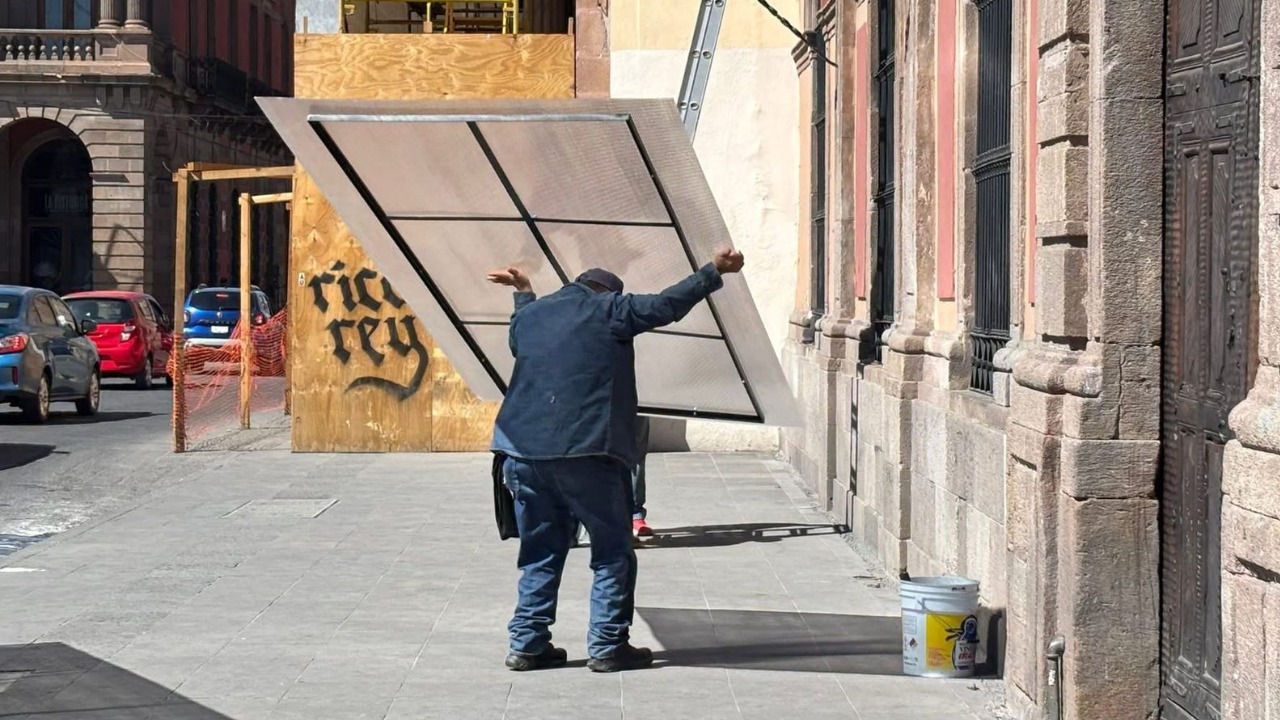 A UNA SEMANA DEL 8M, LA UASLP BLINDA SU EDIFICIO…PERO NO RESUELVE DENUNCIAS DE ACOSO