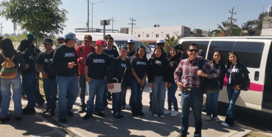 Estudiantes exploran oferta académica