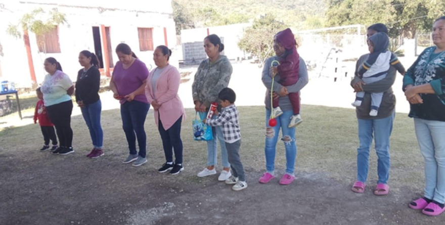 Cubren rezago en primaria