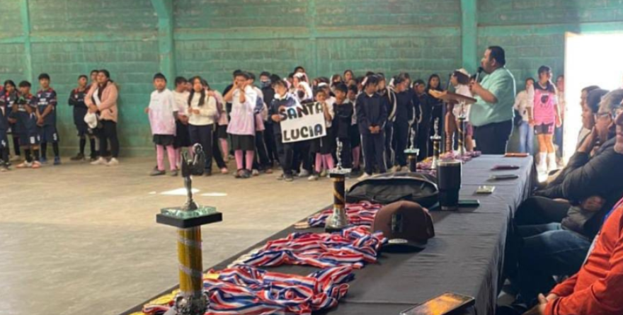 En Villa de Ramos impulsan el deporte en Telesecundarias