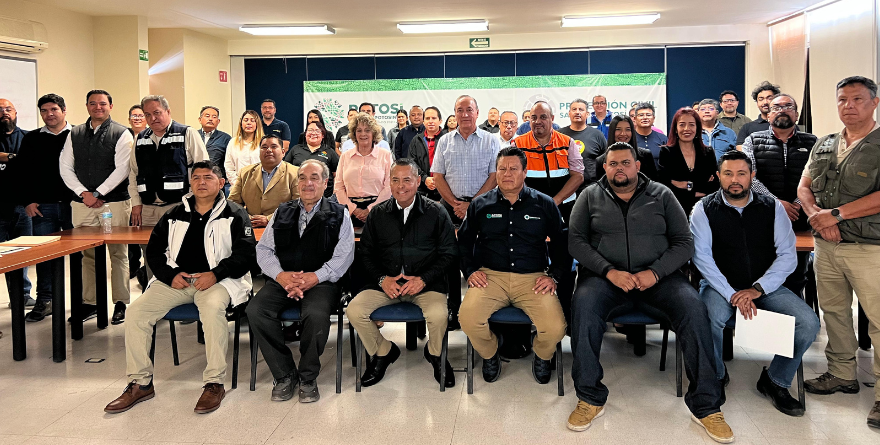 SLP entrega registros oficiales a especialistas en Protección Civil