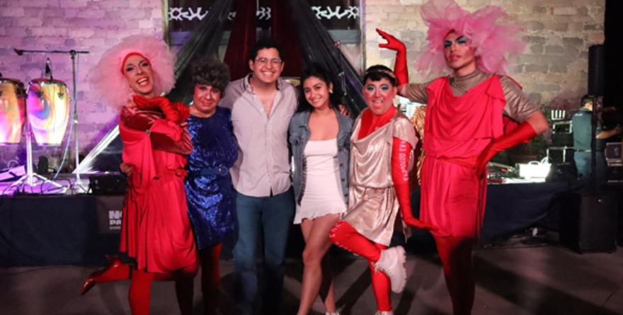 Arte y comedia en la Noche Panóptica