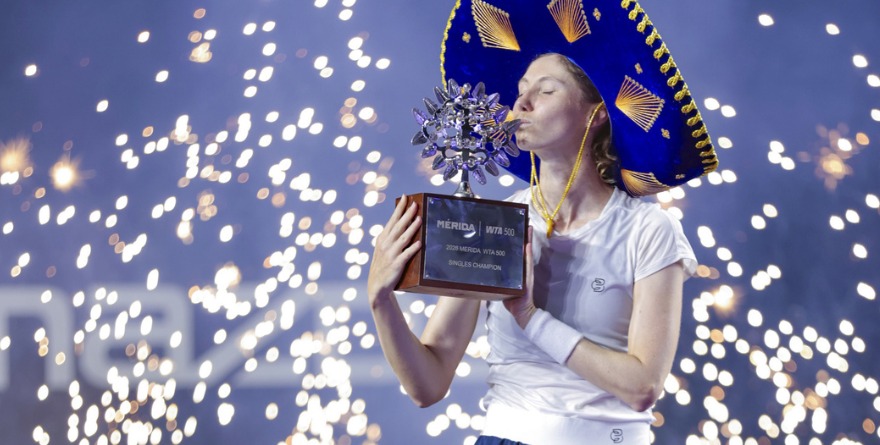 ARRASA CRISTINA BUCSA EN EL WTA 500