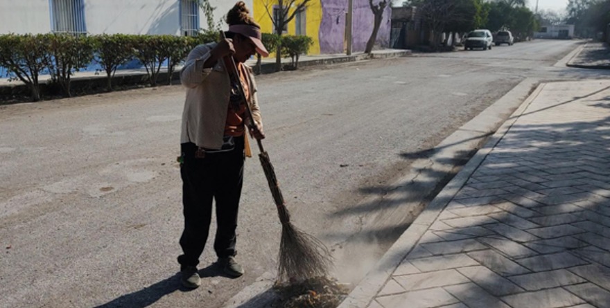 Rioverde: Limpieza en el panteón de Pastora