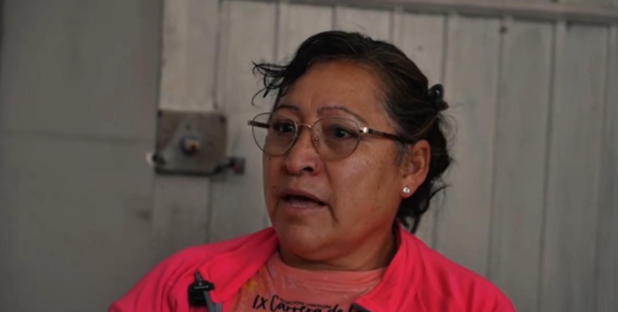 Reconocen a mujer destacada en Pozos