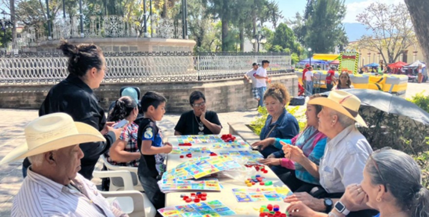 Impulsan convivencia de mayores.