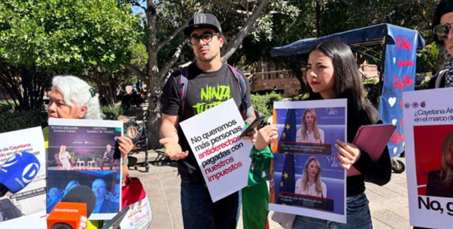 Feministas rechazan visita de Cayetana