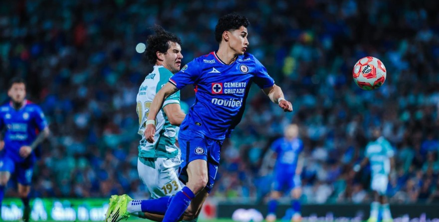 DERROTA CRUZ AZUL DE VISITA A SANTOS