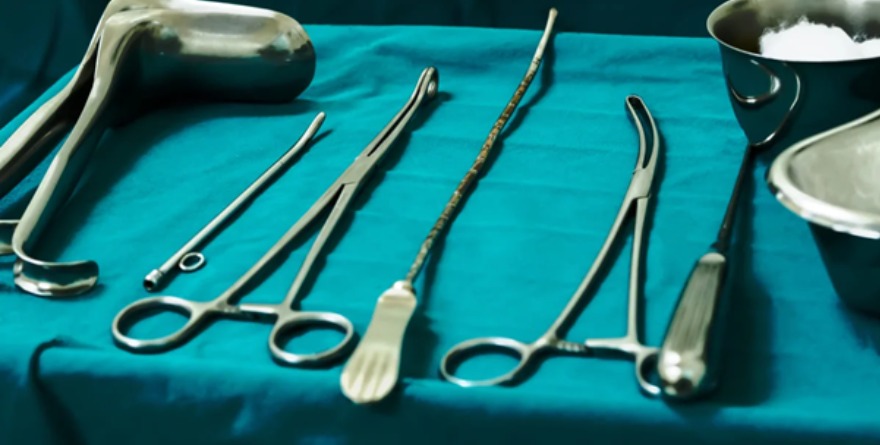 Derecho frenado por distancia.