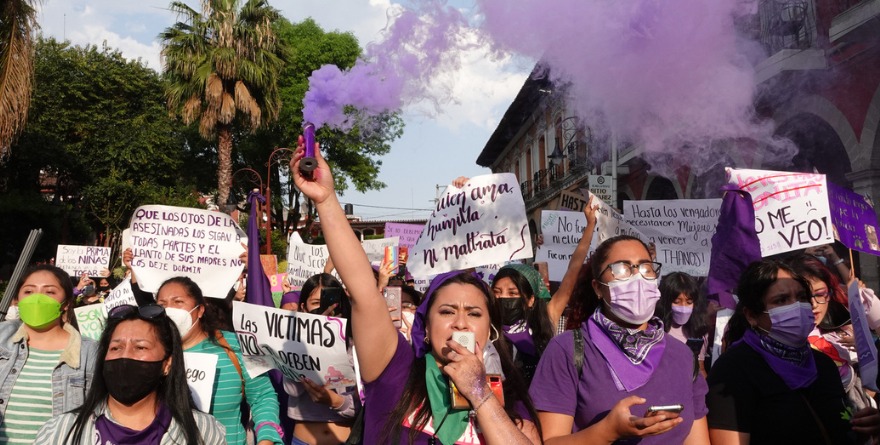 8M/ RETRATAN SU LUCHA