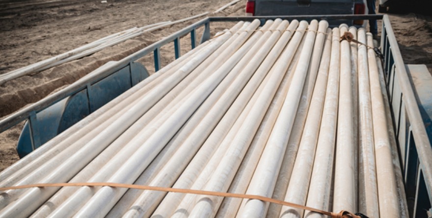 Moctezuma: Entregan tubería para agua potable