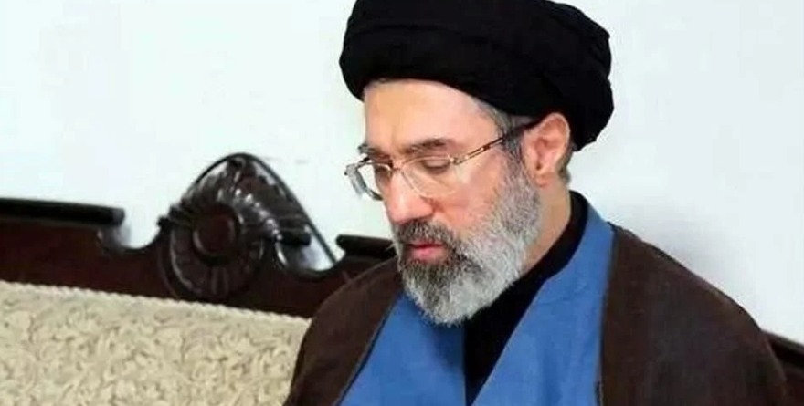 REPORTAN HERIDO A AYATOLÁ