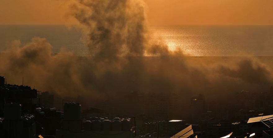 HUYEN EN LÍBANO 100 MIL EN UN DÍA