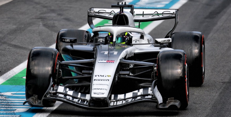 FRUSTRA A CHECO FALLA EN AUTO