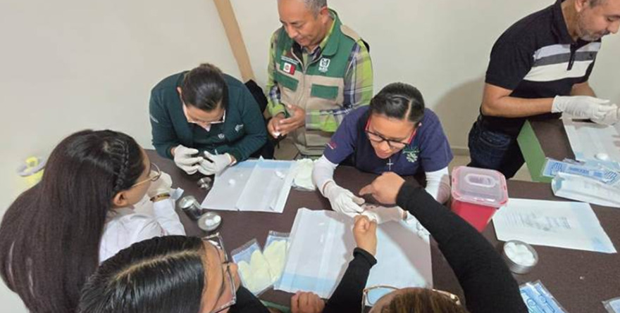 Imparten técnica para detectar el paludismo