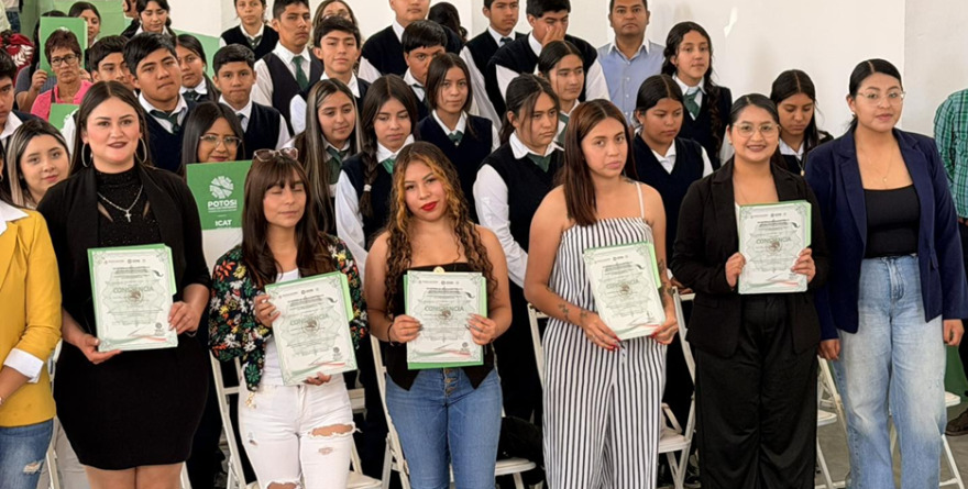 ICAT entrega constancias a Participantes venadenses