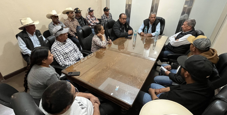 Autoridades estatales revisan problemas del sector agrícola