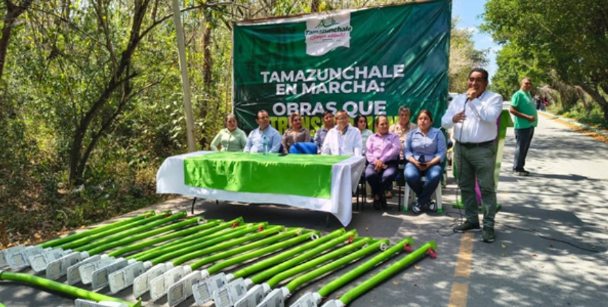 Iluminan acceso clave en Tamazunchale