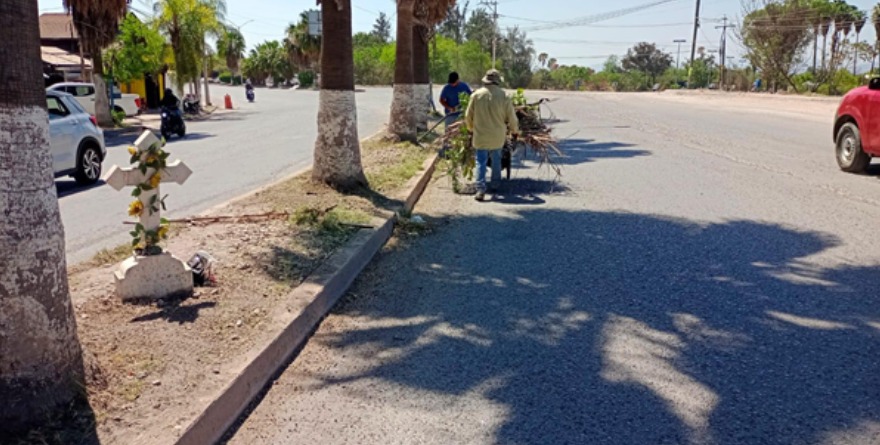 LIMPIEZA EN BOULEVARD UNIVERSITARIO