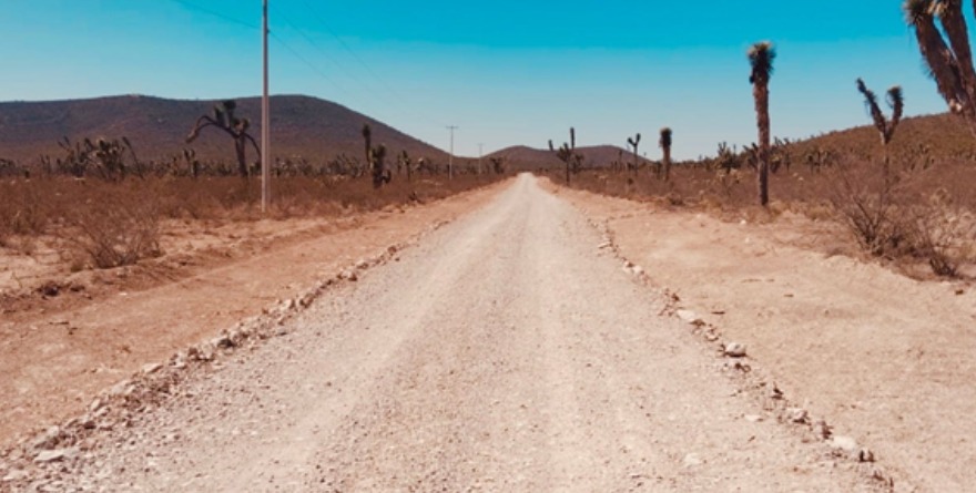 Reparan camino tras años de abandono