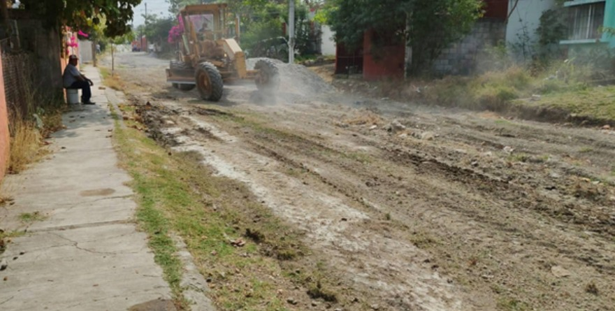 Avanza mejoramiento vial en Vista Hermosa